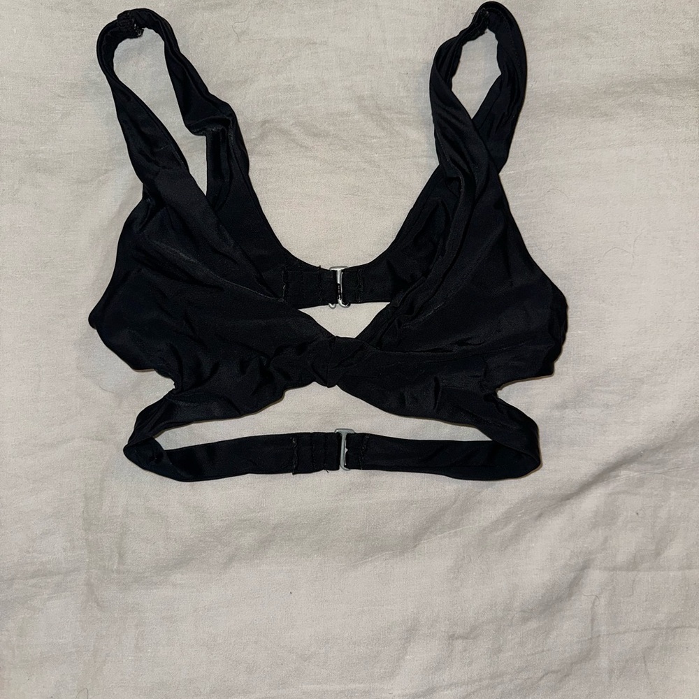 Black double clasp back bikini top - Picture 2 of 3
